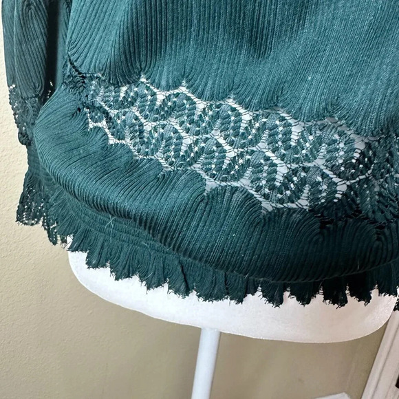 ANTHROPOLOGIE Deletta brand Off Shoulder Green Lace Top - size Medium - Picture 5 of 13